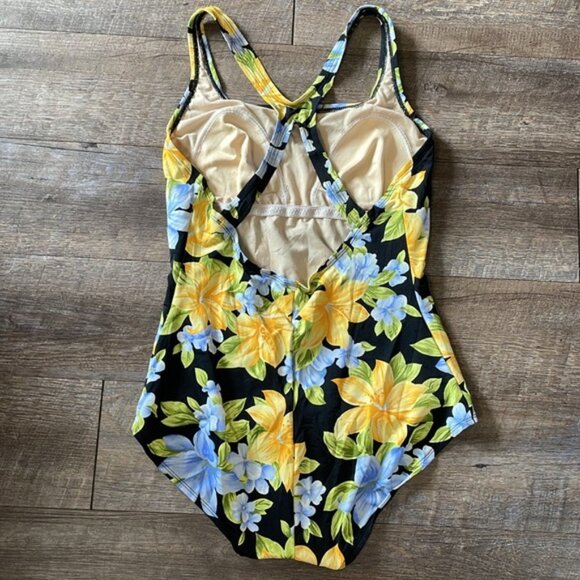 Speedo Floral one piece swimsuit - Picture 2 of 3